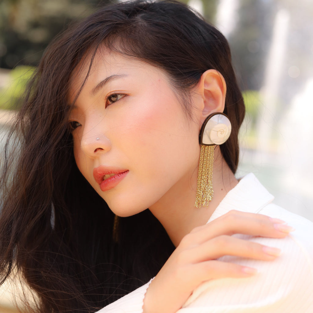 NAUTILUS EARRING